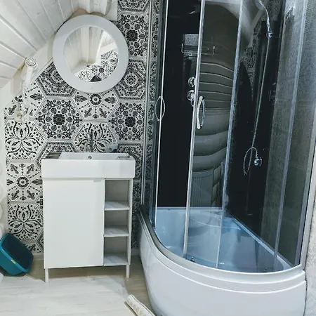 Han/Misafirhane Asher